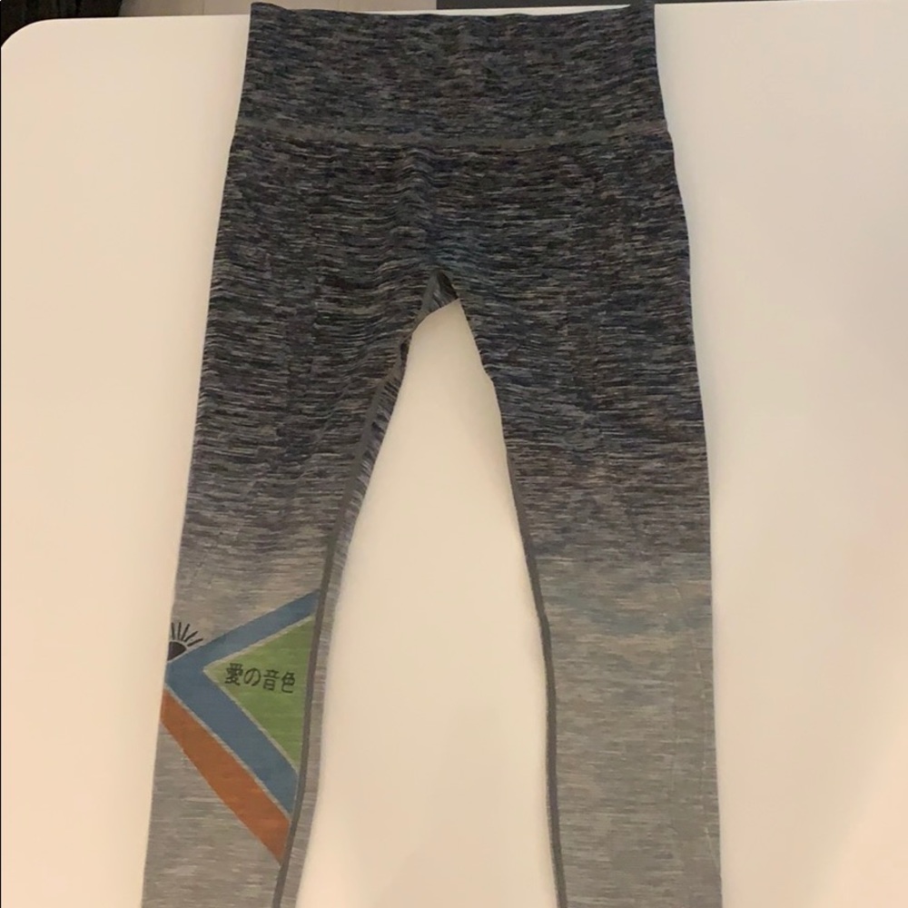YEBA gray leggings - size small